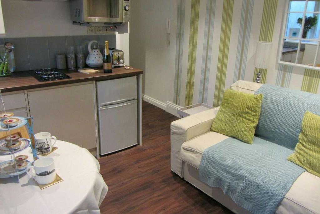Between Piers, The Stylish Studio Flat In Cannon Place Brighton Exterior foto